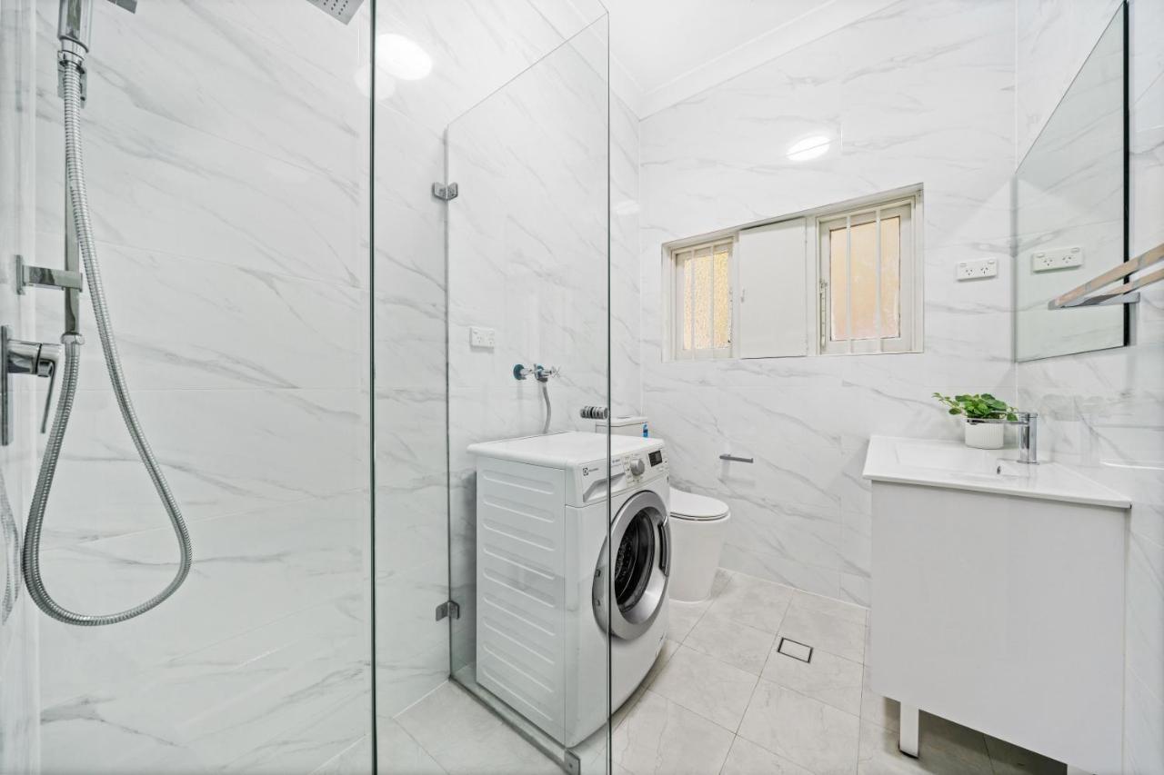 Burwood New 2 Bedroom 2 Bathroom Apartment Sydney Exterior foto