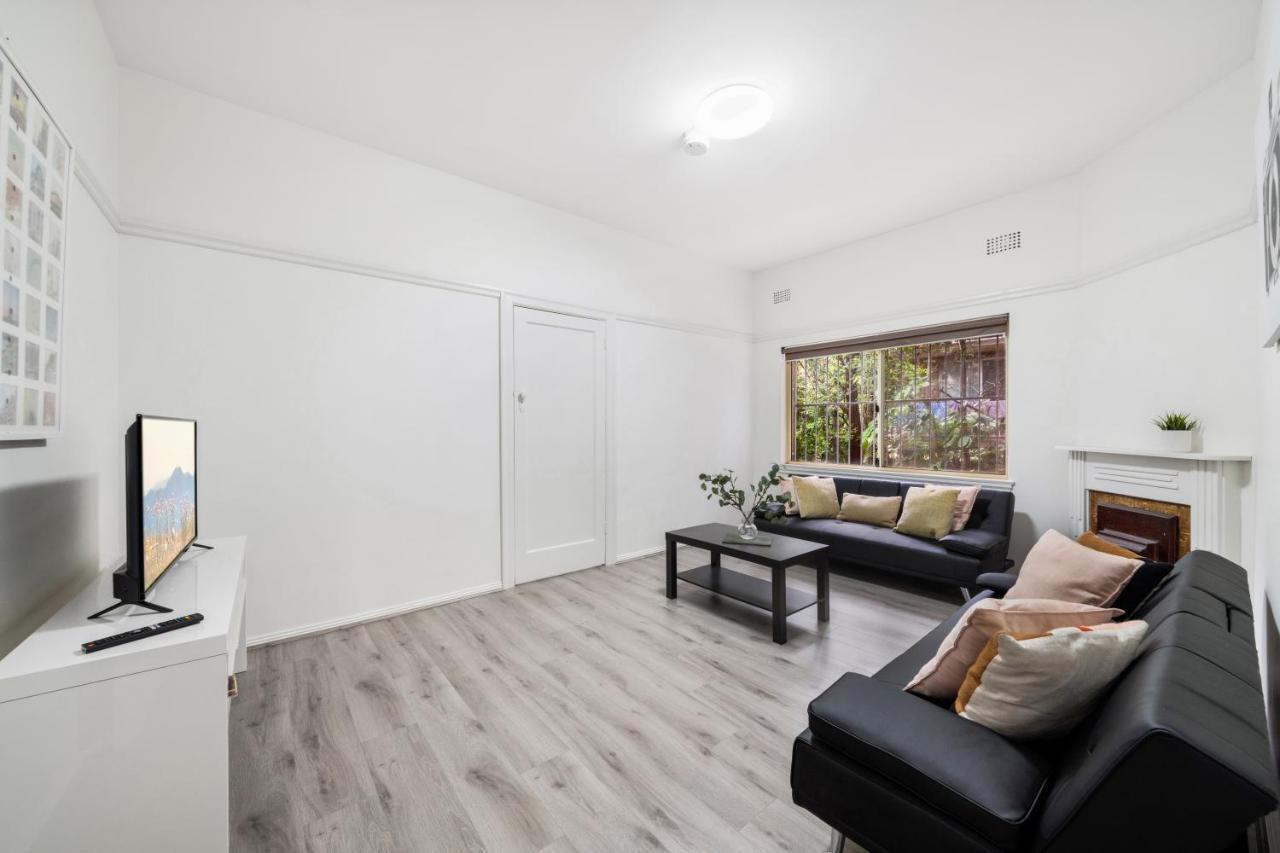 Burwood New 2 Bedroom 2 Bathroom Apartment Sydney Exterior foto
